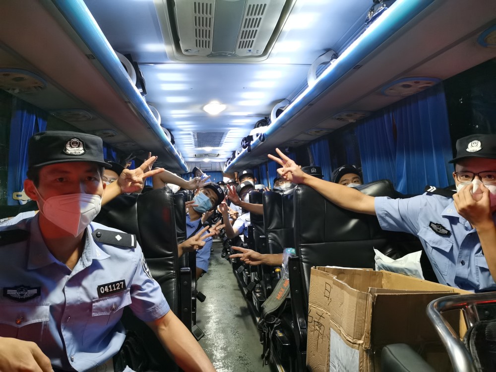 法甲诞生史诗级平局十人作战守平局  